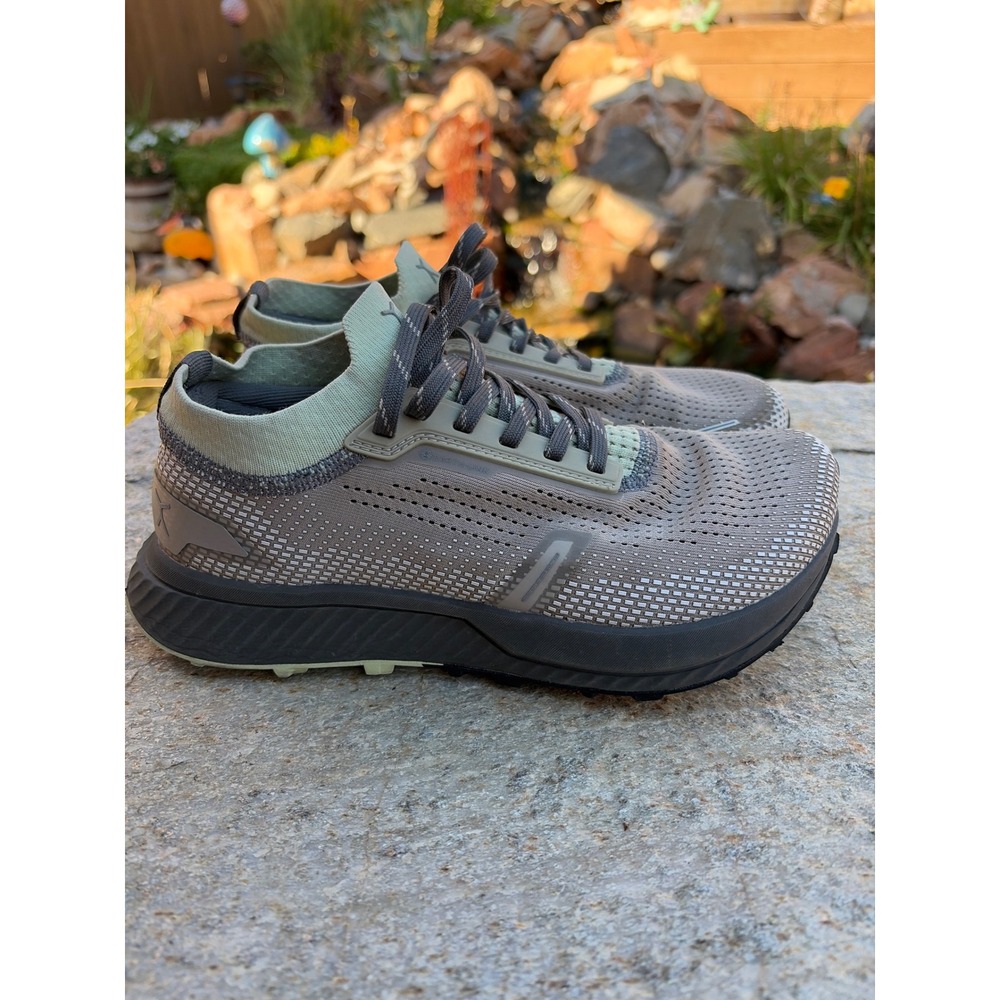 Flux Adapt Trail Runners Womens 7.5 Grey Sage Green Sneakers Hiking Shoes
